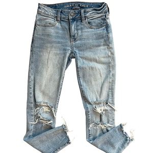 American Eagle AE Ne(x)t Level Ripped Low-Rise Jegging